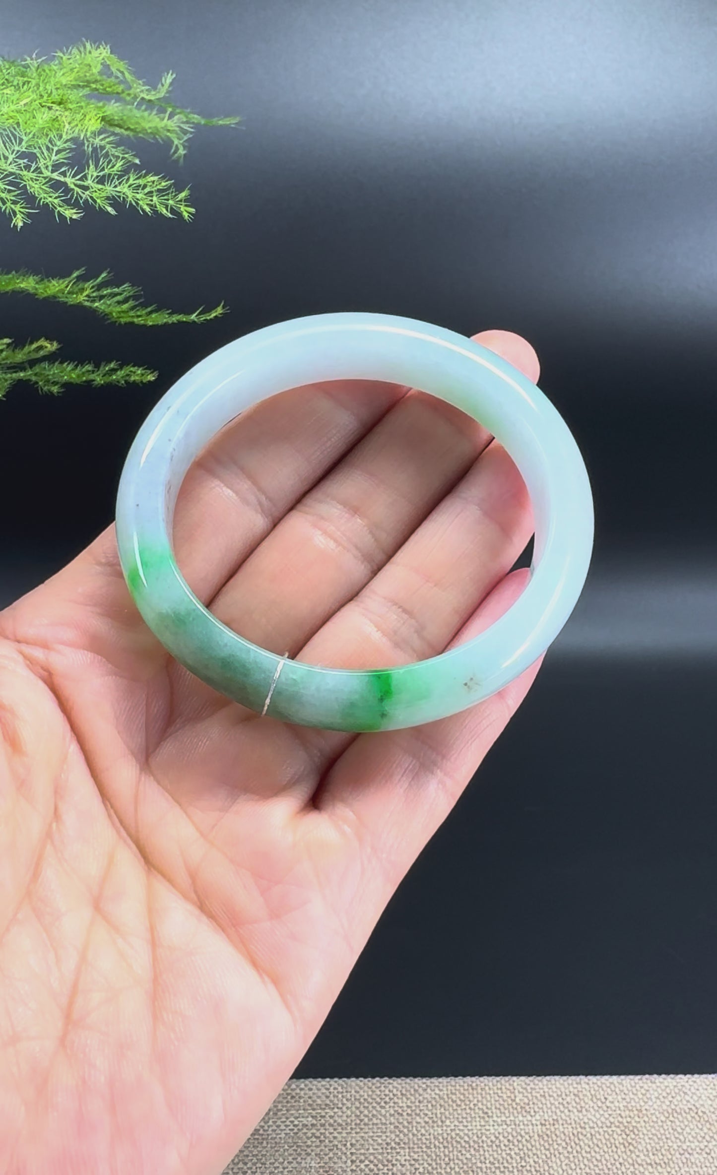 Load and play video in Gallery viewer, Genuine Burmese Green Jade Jadeite Bangle Bracelet ( 53.6*48mm )
