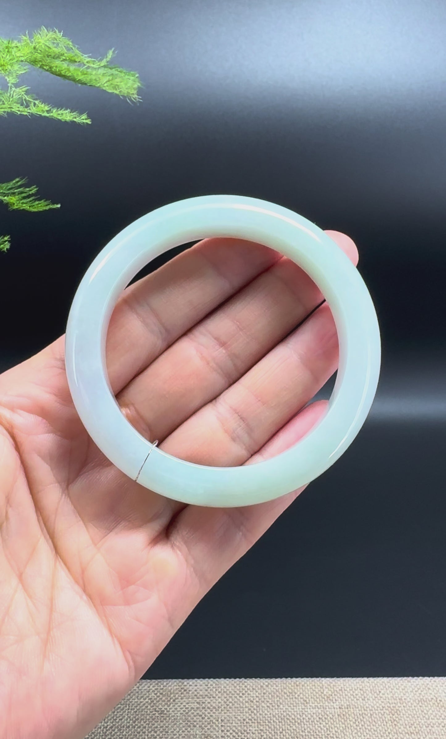 Load and play video in Gallery viewer, Genuine Burmese Icy Green Jade Jadeite Bangle Bracelet ( 54.7mm )
