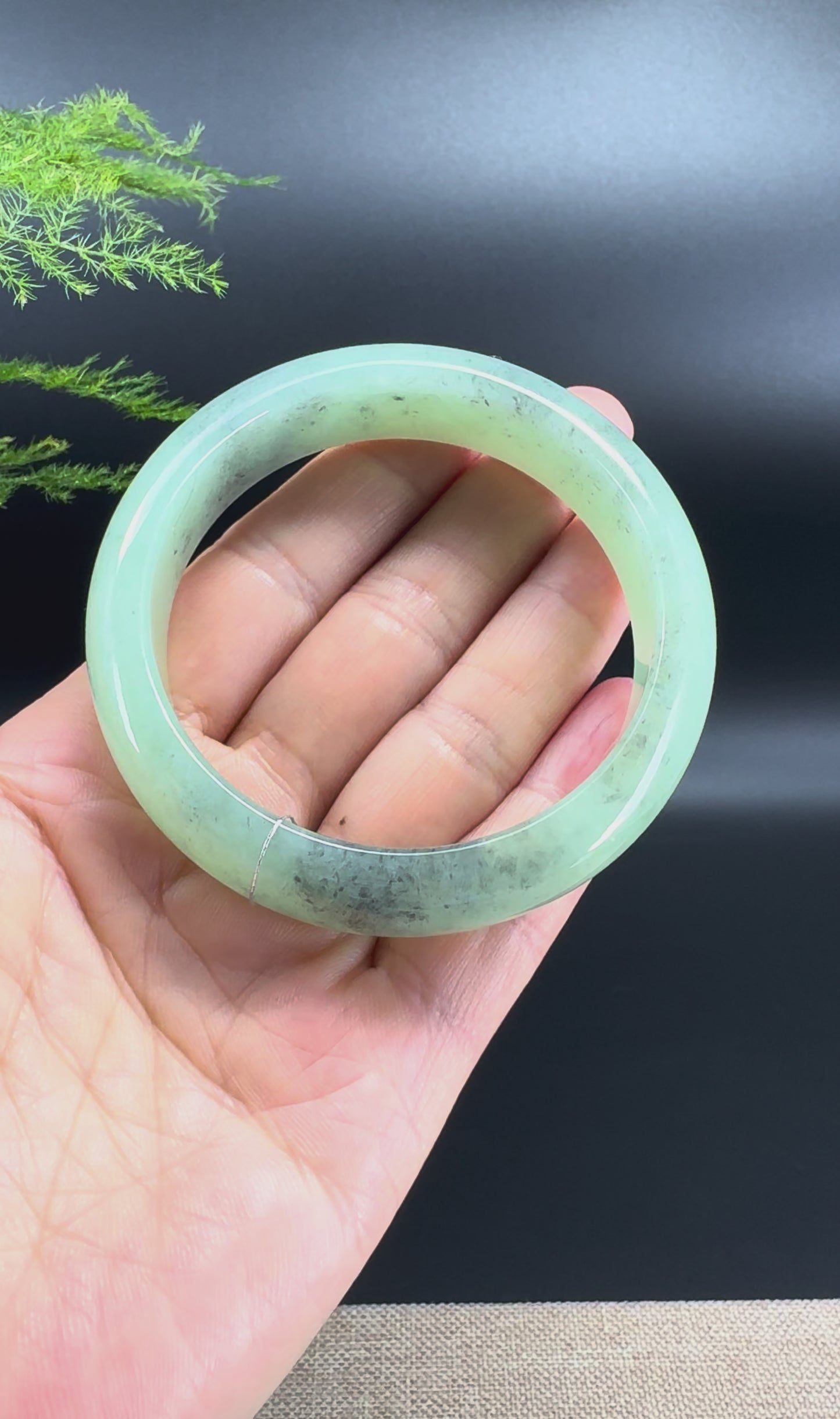 Load and play video in Gallery viewer, Genuine Burmese Green Black Jade Jadeite Bangle Bracelet (57.6mm)

