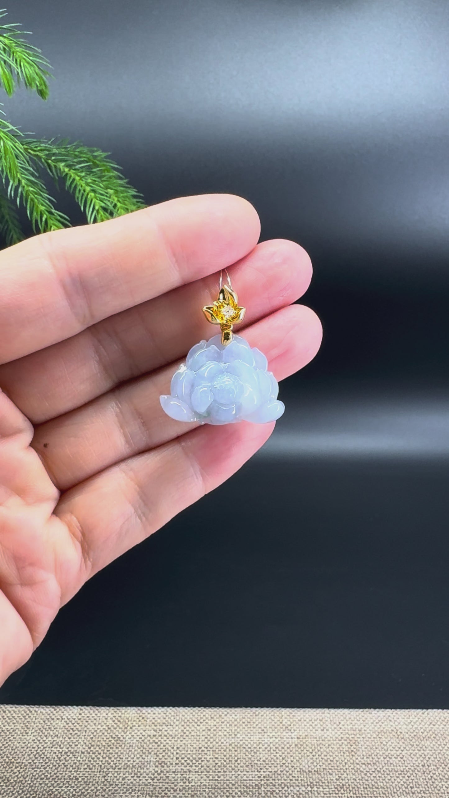 Natural 18K Yellow Gold Burmese Light Blue Lavender Jadeite Jade Lotus Flower Pendant