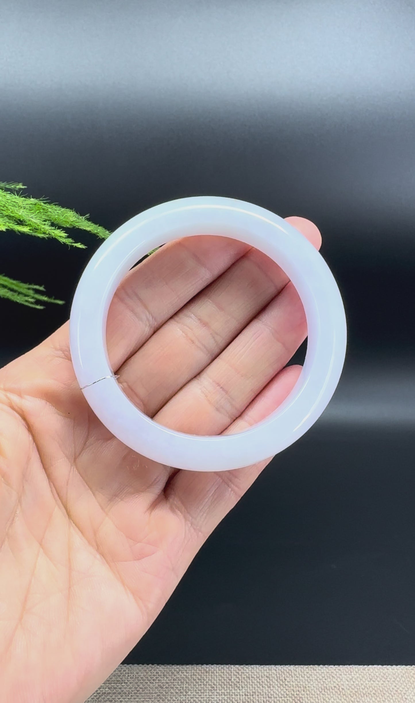 Load and play video in Gallery viewer, Genuine Burmese Lavender Green Jade Jadeite Bangle Bracelet ( 52.5mm )
