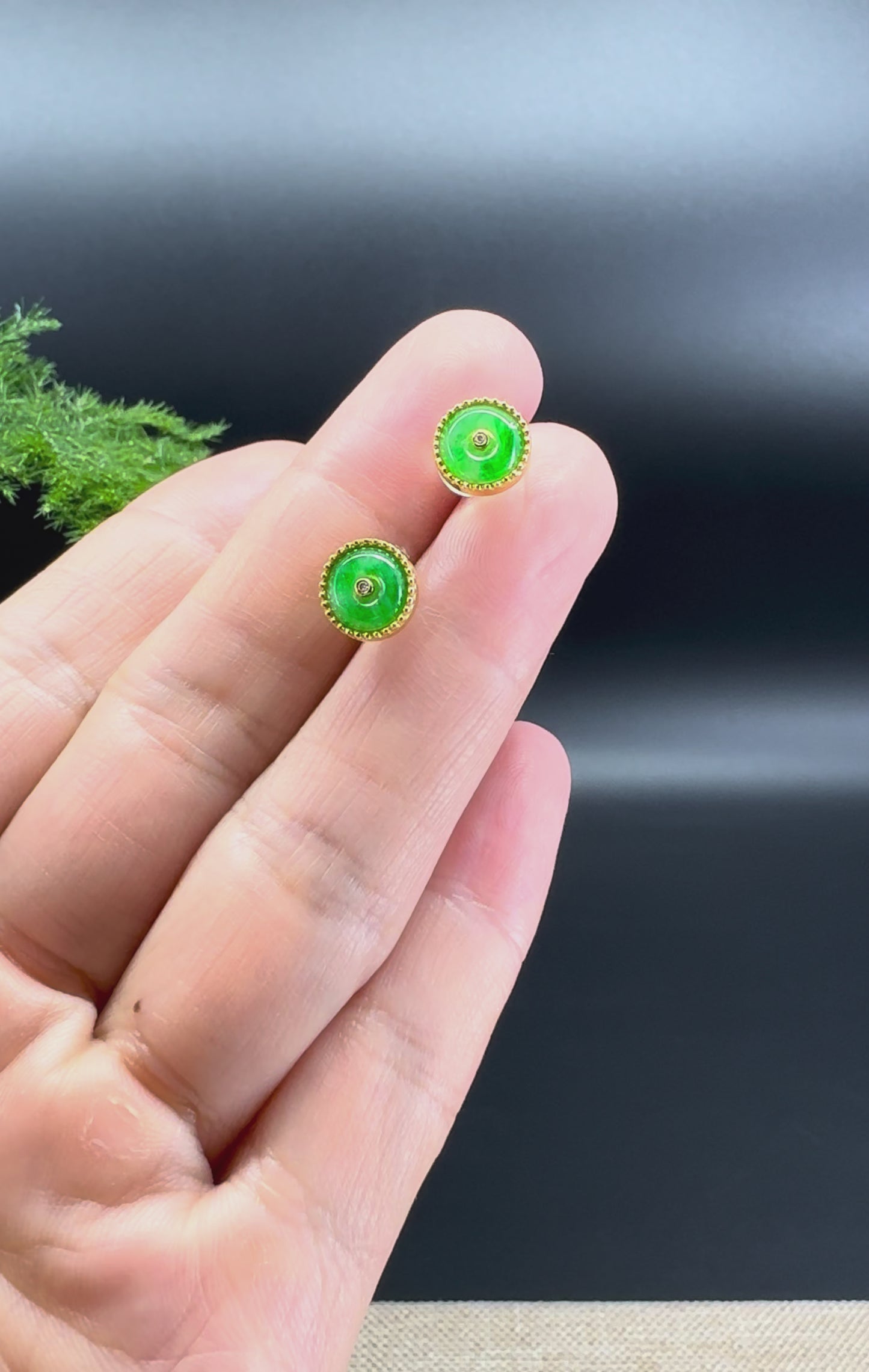Load and play video in Gallery viewer, RealJade® 18k Yellow Gold Classic Real Imperial Green Jade Round Stud Earrings
