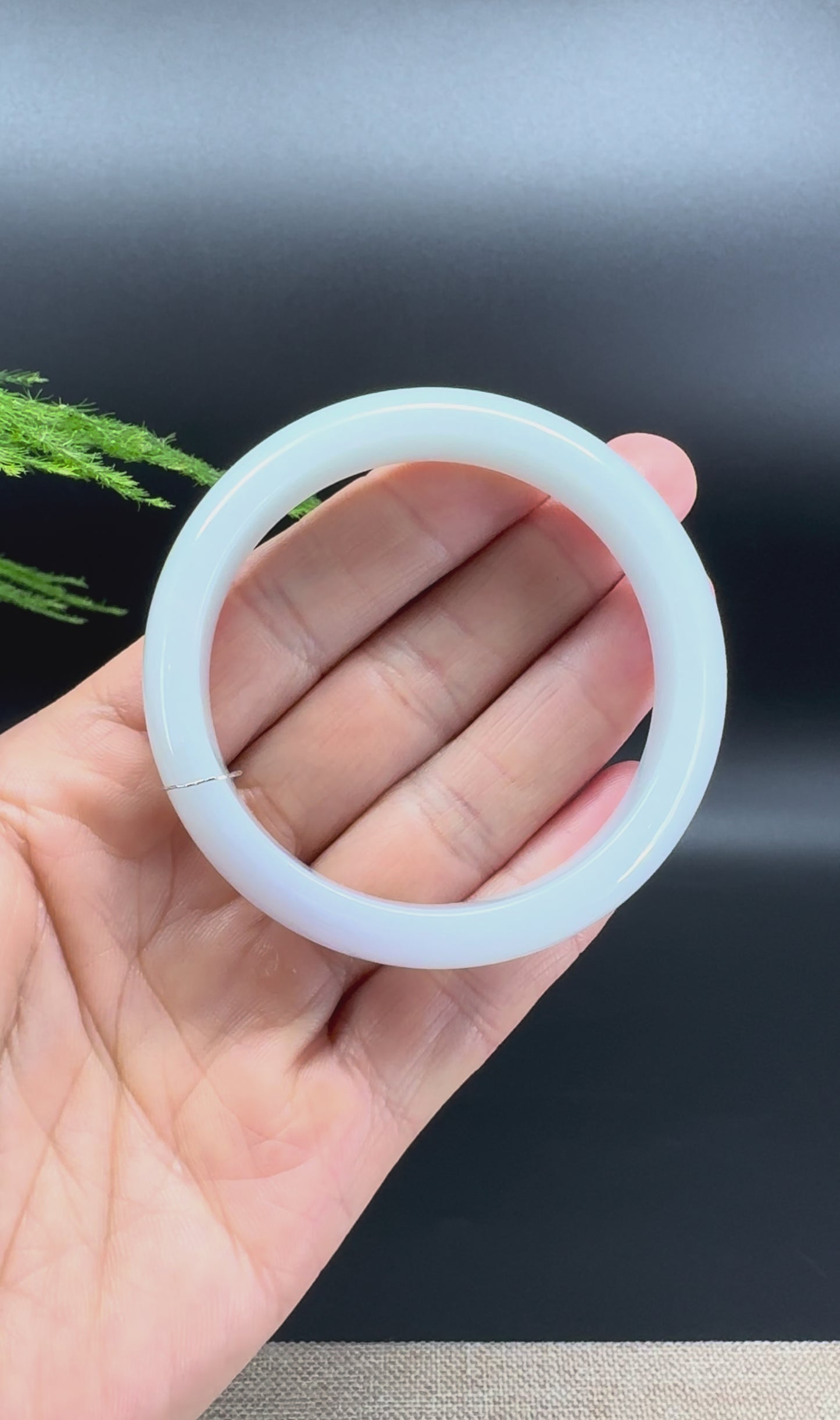 Load and play video in Gallery viewer, Genuine Burmese Lavender Green Jade Jadeite Bangle Bracelet ( 52.4mm )
