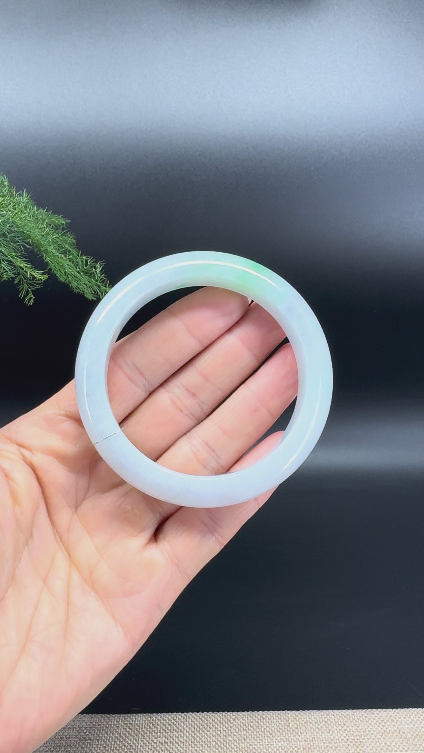 Load and play video in Gallery viewer, Genuine Burmese White Green Jadeite Jade Bangle Bracelet ( 55.6mm )
