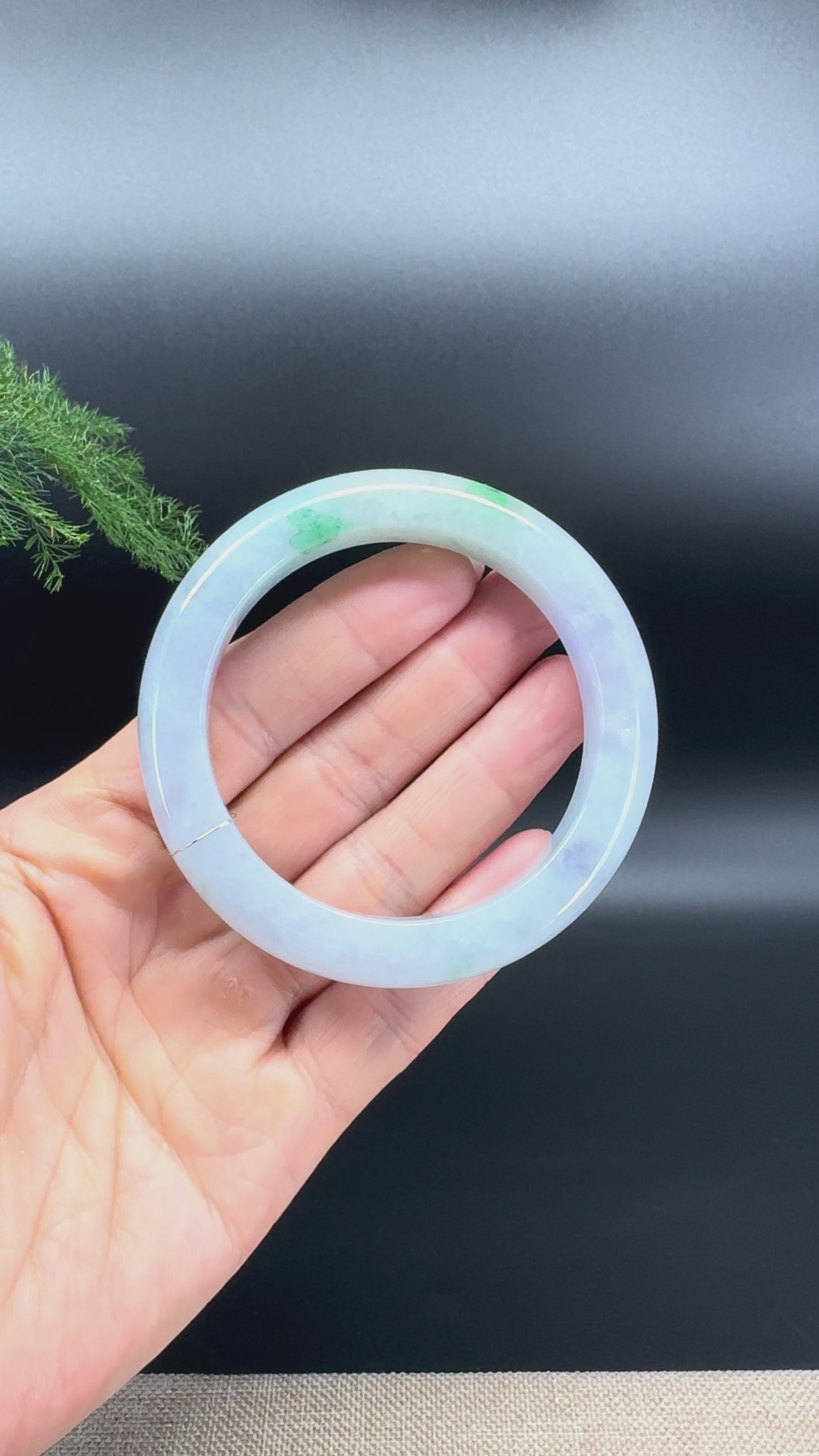 Load and play video in Gallery viewer, Genuine Burmese Lavender Green Jade Jadeite Bangle Bracelet ( 55.5mm )
