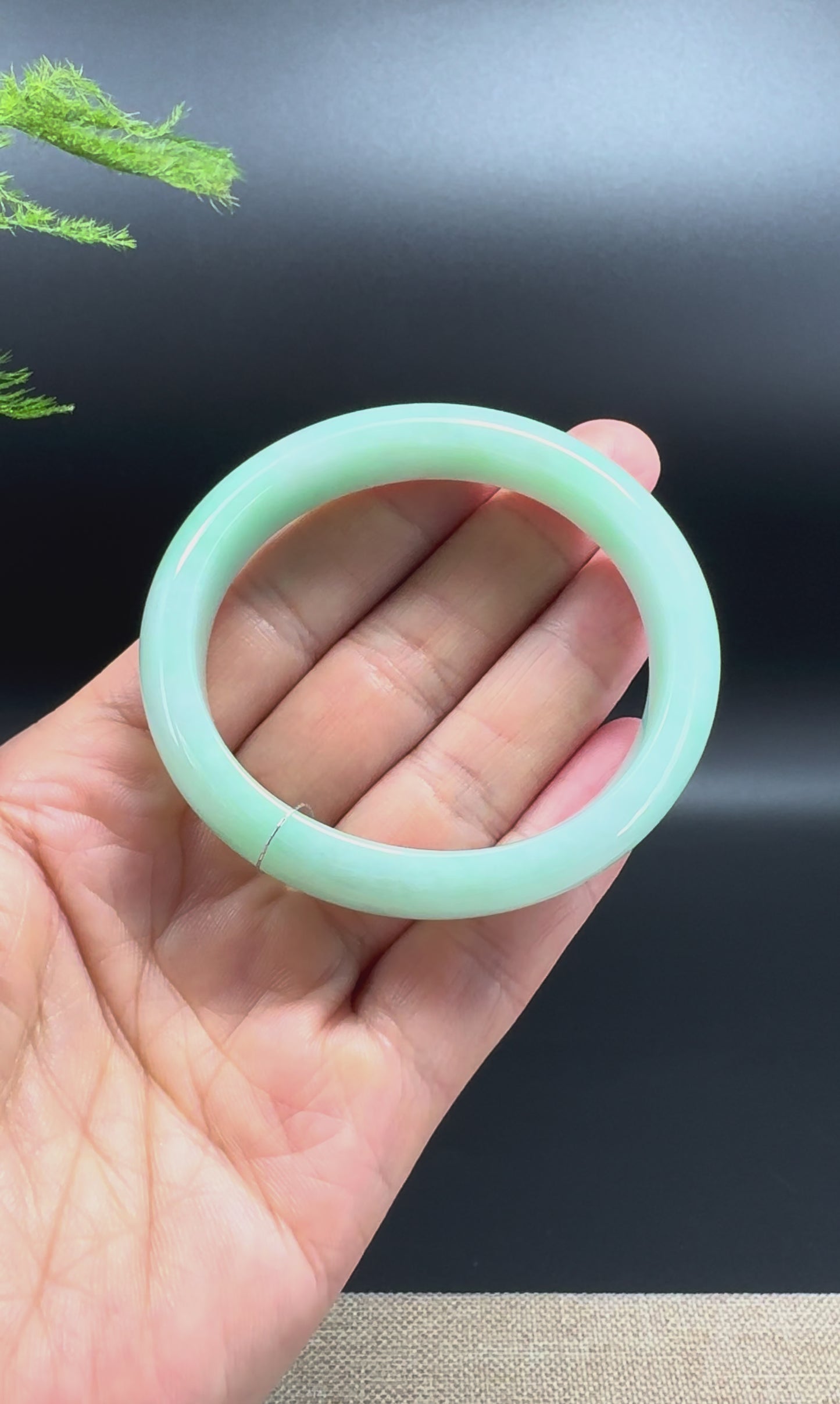 Load and play video in Gallery viewer, Genuine Burmese Green Jadeite Jade Bangle Bracelet ( 53.6*47.6mm )
