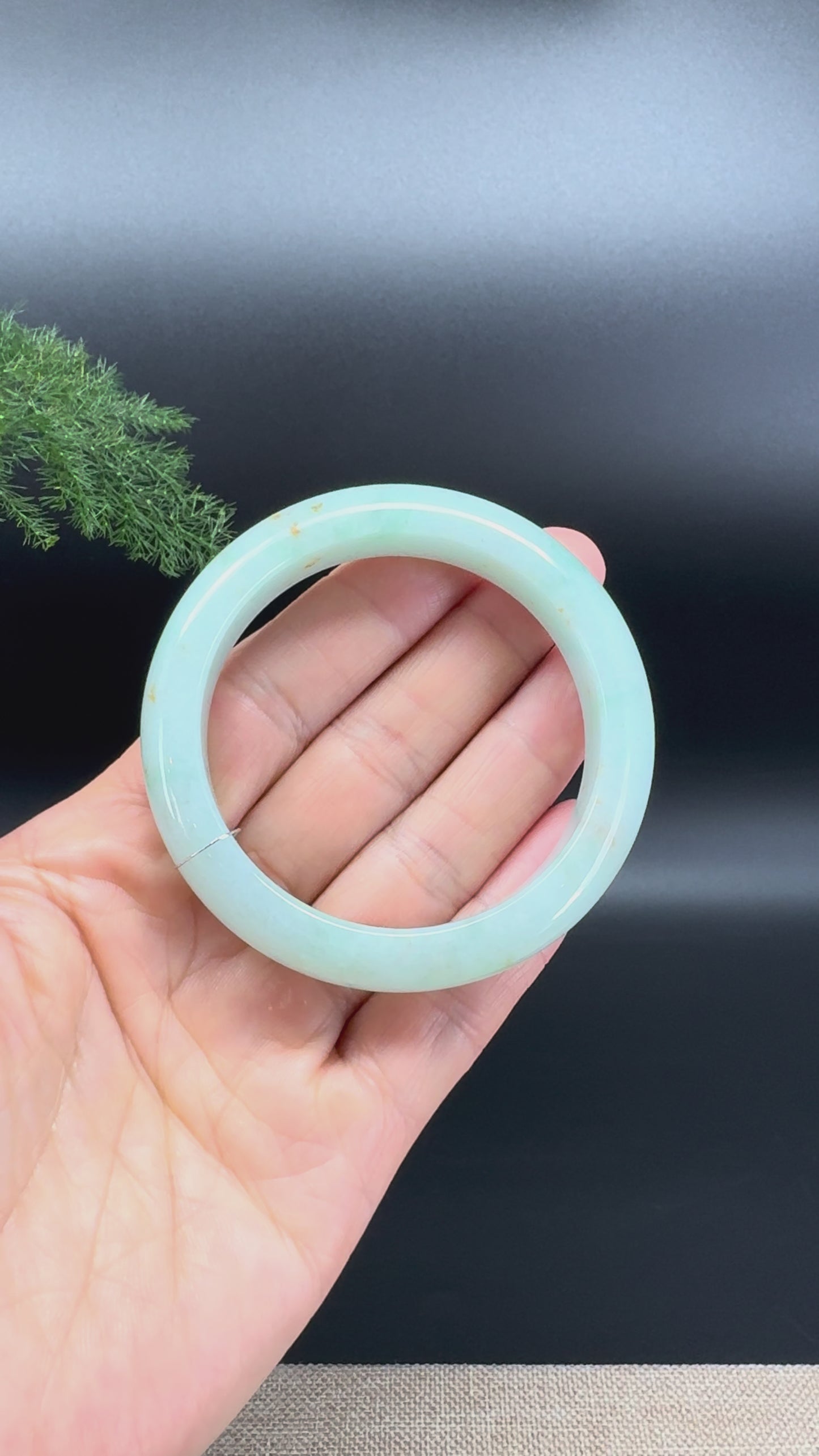 Load and play video in Gallery viewer, Genuine Burmese Apple Green Jade Jadeite Bangle Bracelet ( 53mm )
