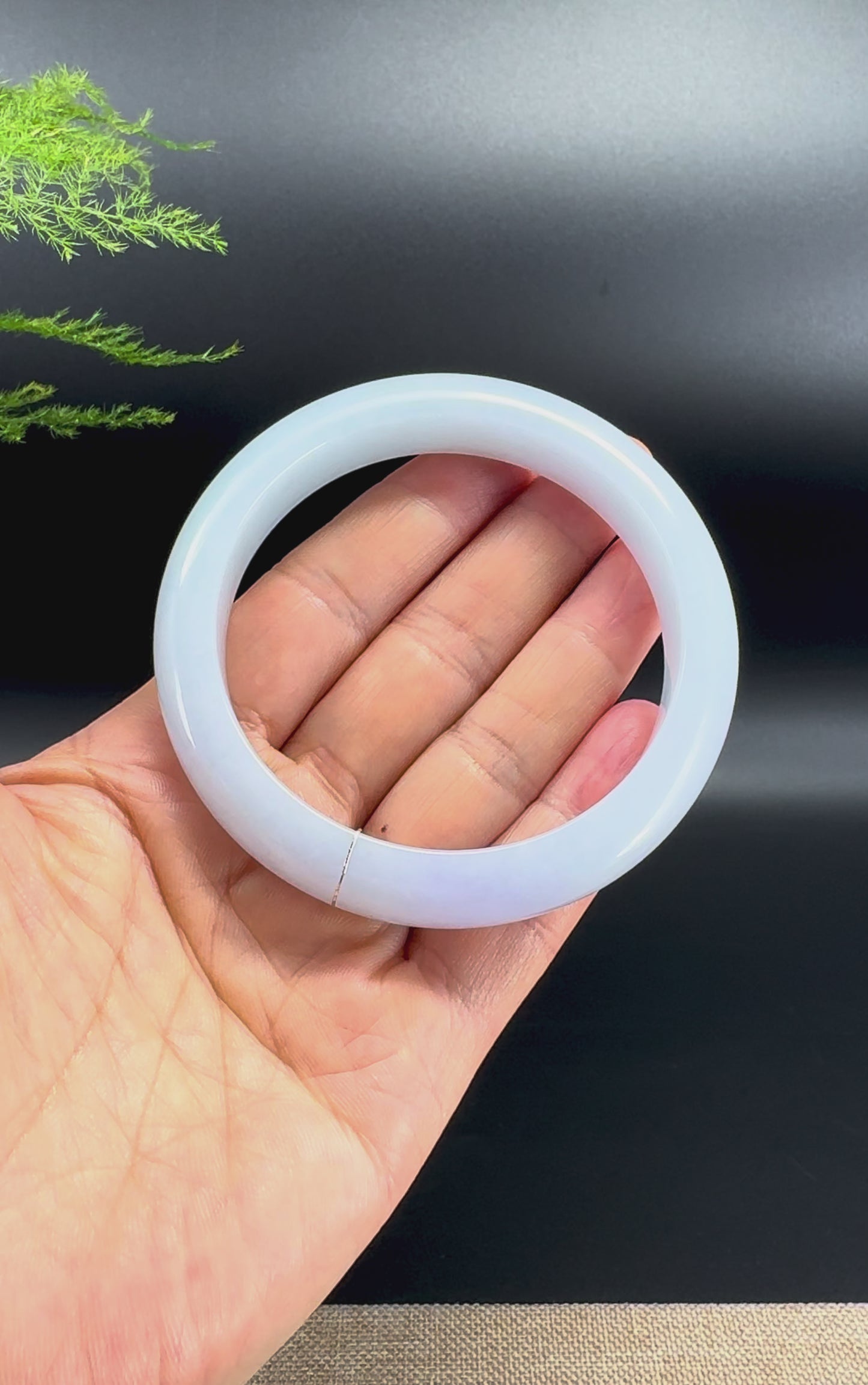 Load and play video in Gallery viewer, Genuine Burmese Lavender Green Jade Jadeite Bangle Bracelet ( 61mm )
