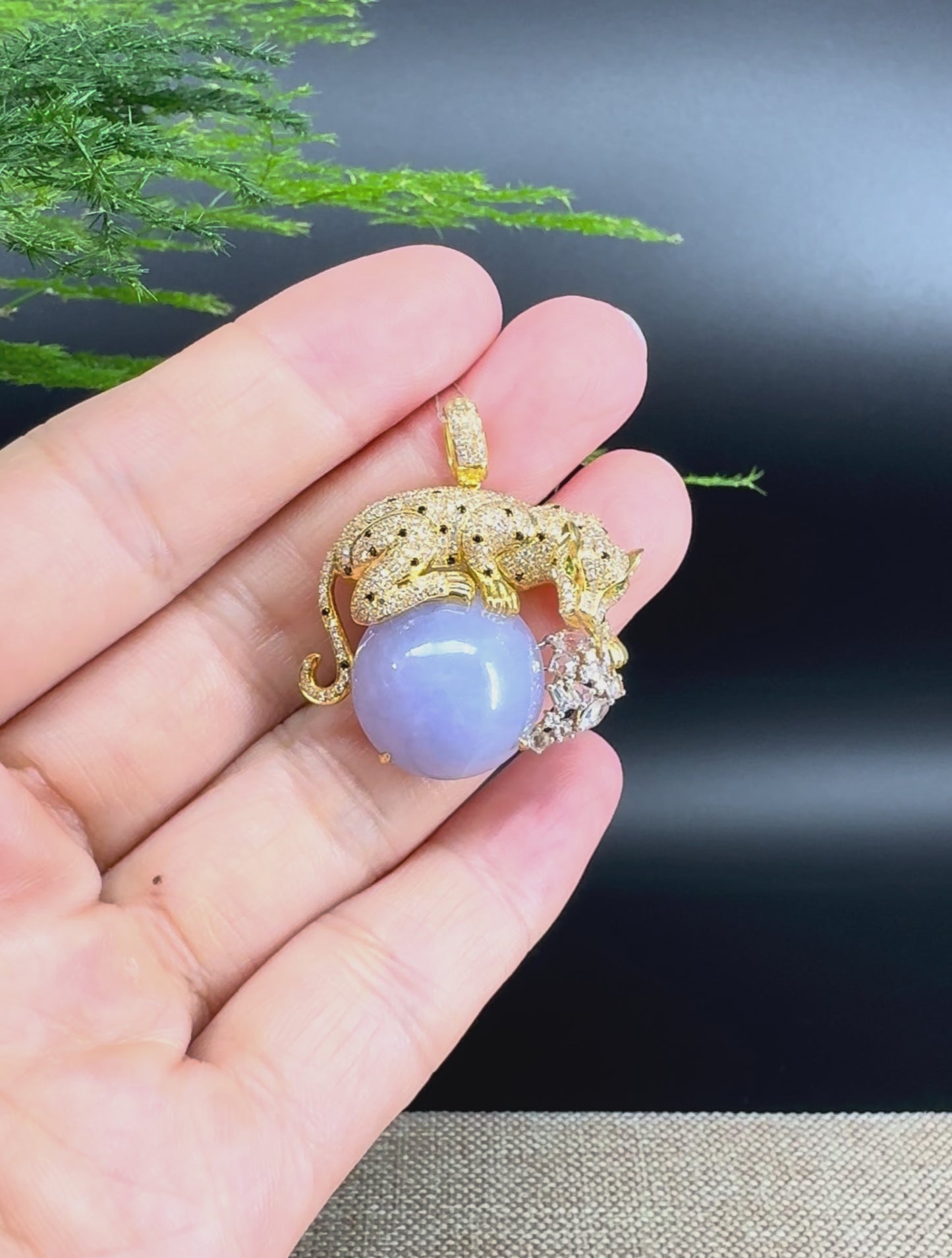 RealJade® Co. High-'end Genuine Lavender Jadeite Jade  Leopard Necklace With 18K Yellow Gold Diamond Bail