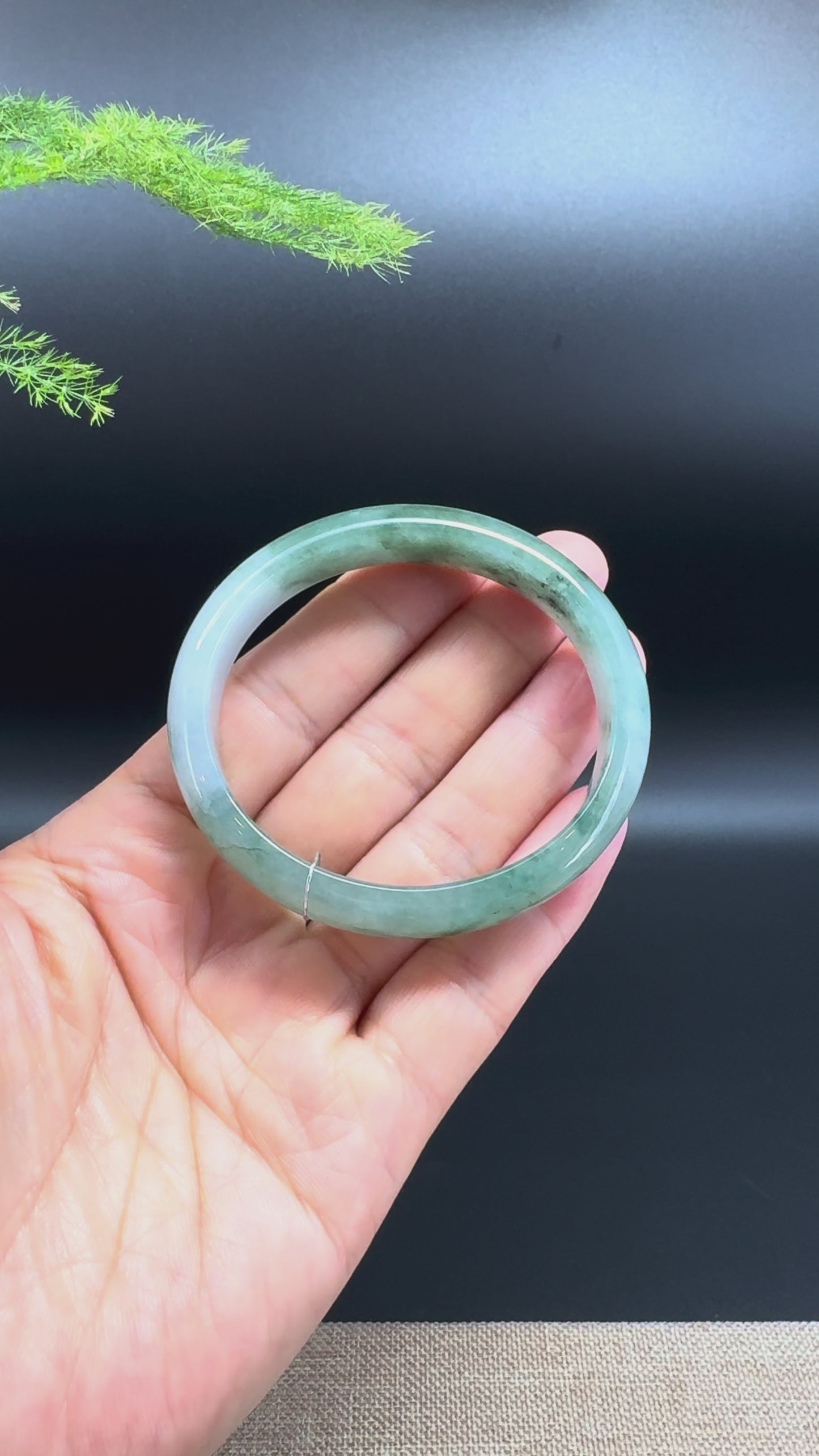 Load and play video in Gallery viewer, Genuine Burmese Green Jade Jadeite Bangle Bracelet ( 54.4*48.9mm )
