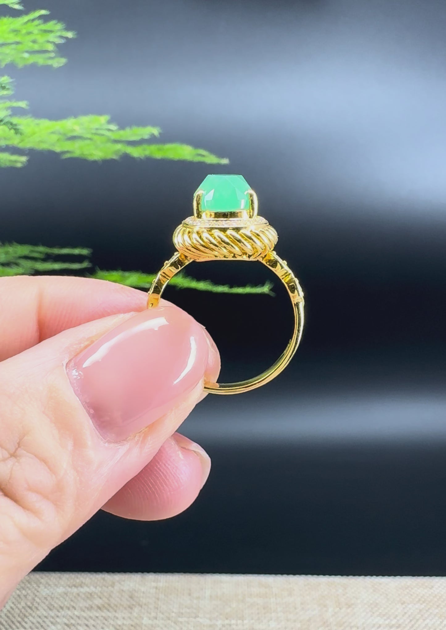 RealJade® 18k Yellow Gold Natural Imperial Green Pear Shape Jadeite Jade Engagement Ring With Diamonds