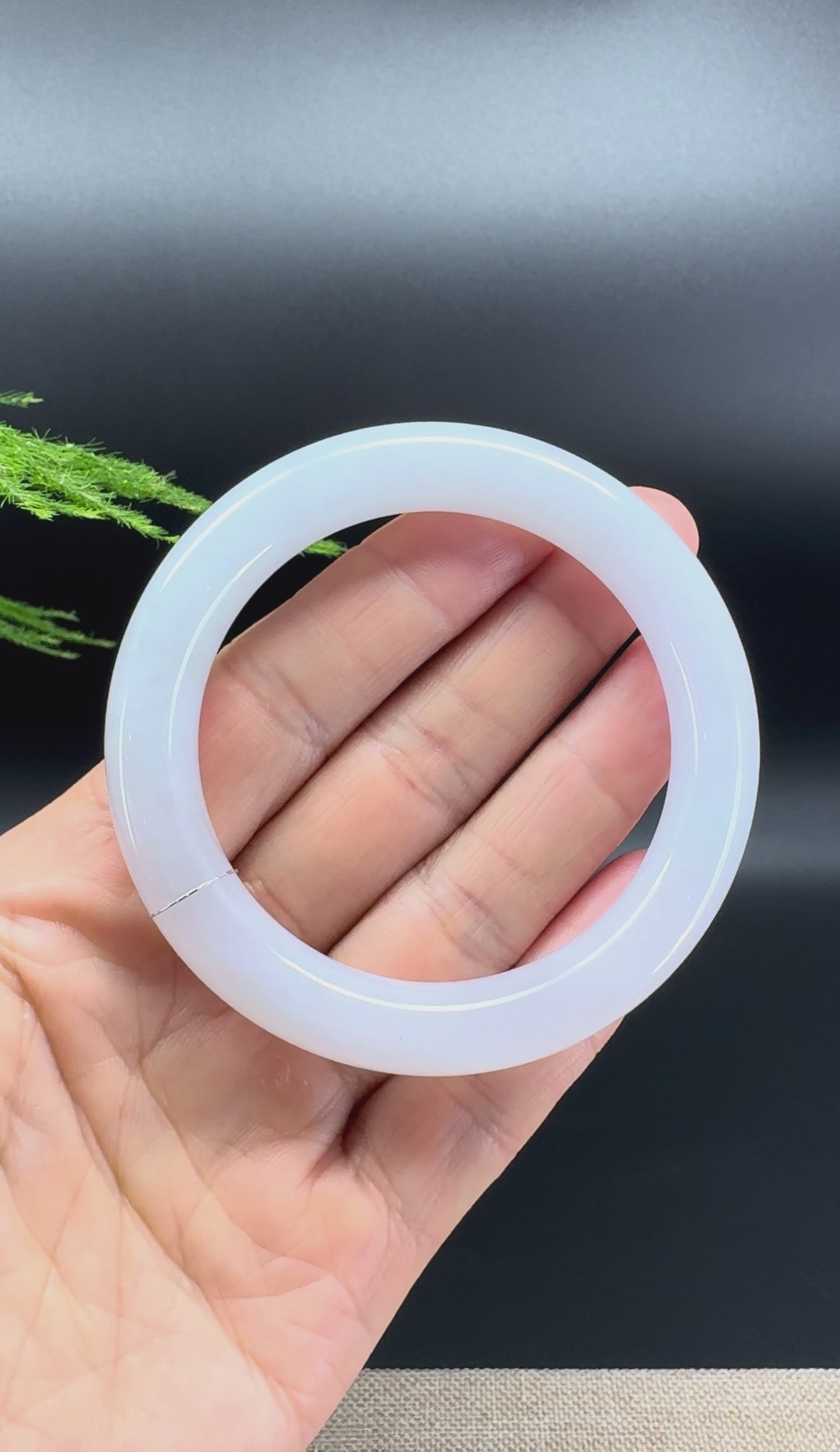 Load and play video in Gallery viewer, Genuine Burmese Icy Lavender Jade Jadeite Bangle Bracelet (53.3mm)
