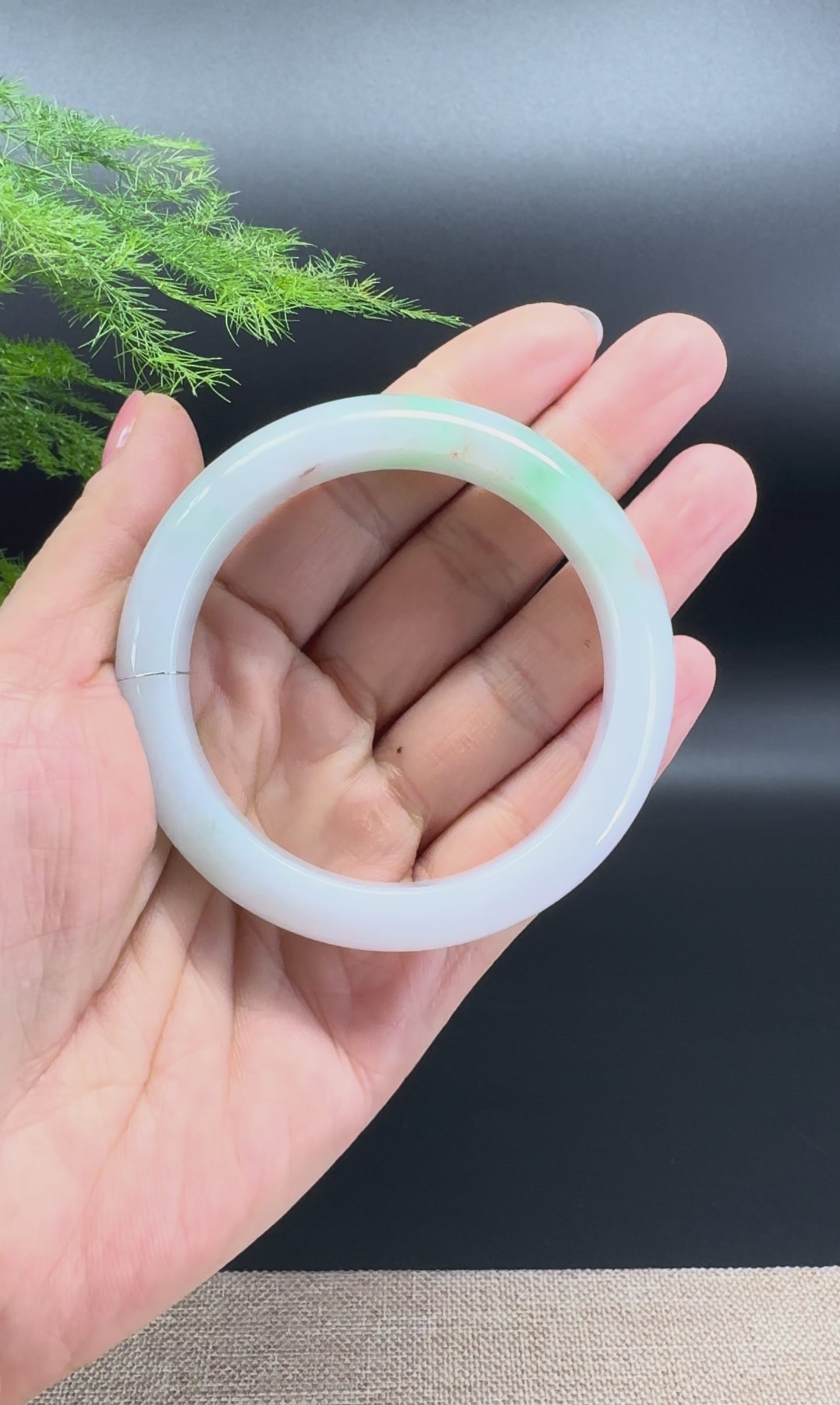 Load and play video in Gallery viewer, Genuine Burmese Icy Green Jade Jadeite Bangle Bracelet ( 54.1mm )
