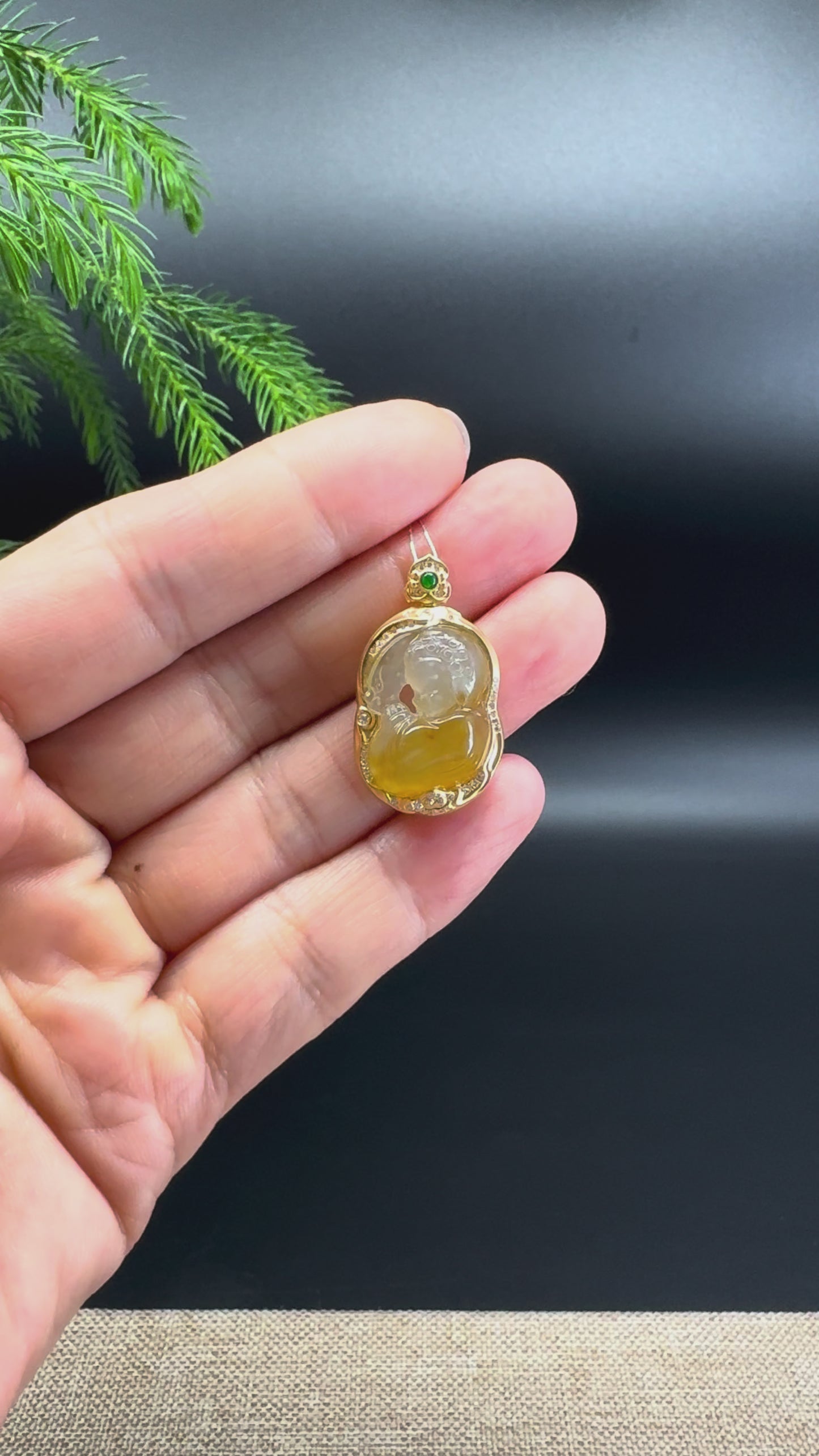 Load and play video in Gallery viewer, 18K Yellow Gold Burmese Honey-Yellow Jadeite Jade Baby Buddha Pendant With Diamonds
