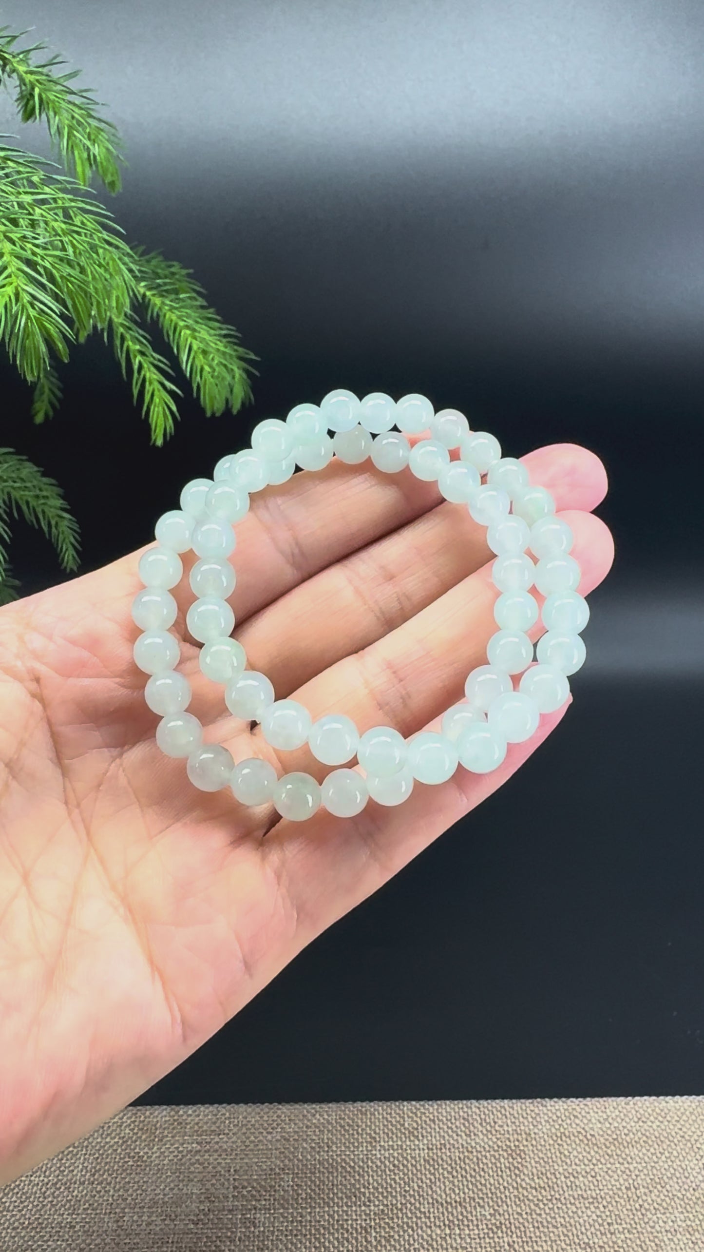Load and play video in Gallery viewer, Natural Jadeite Jade  Round Light Green Beads Bracelet ( 6.5mm )
