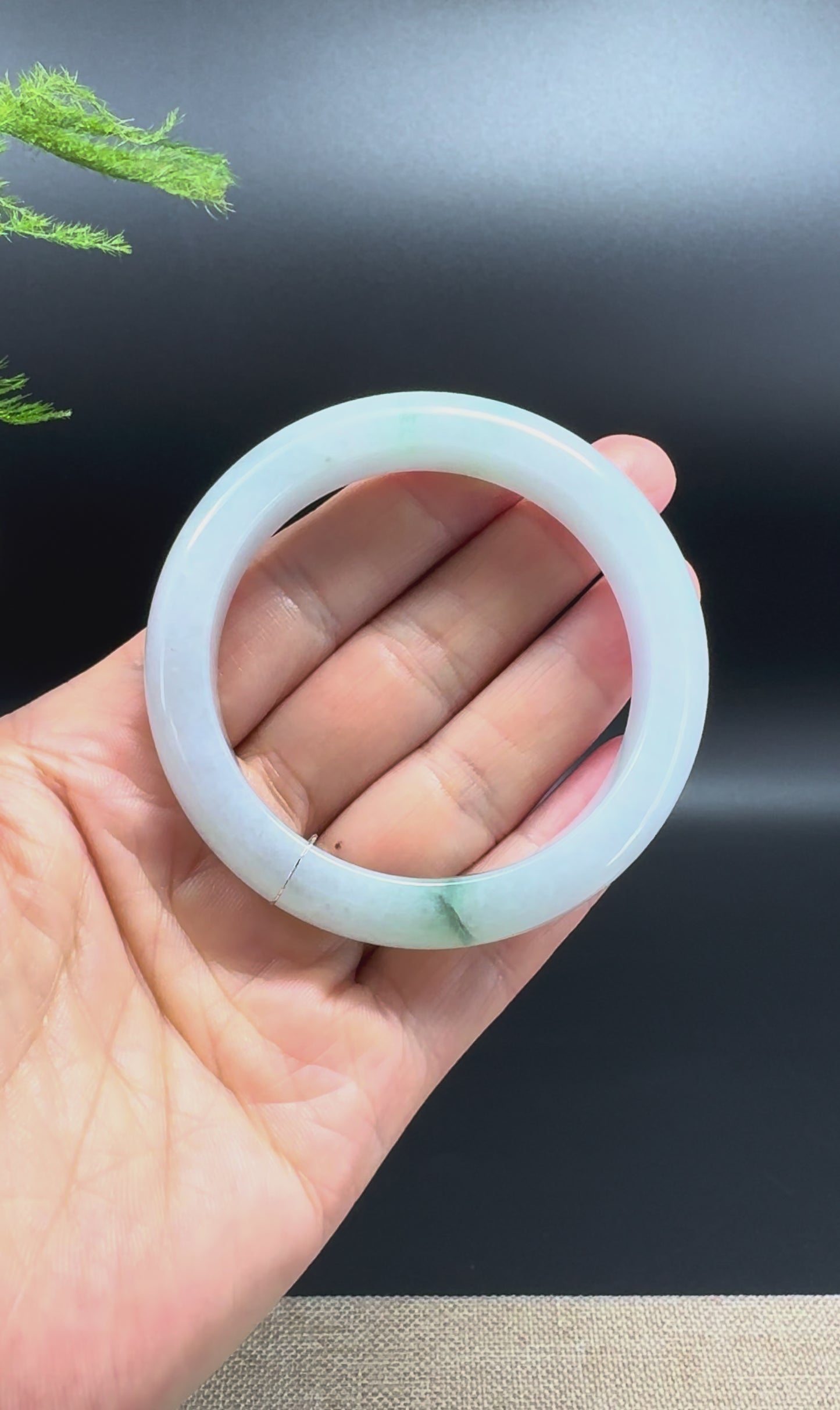 Load and play video in Gallery viewer, Genuine Burmese Icy Green Jade Jadeite Bangle Bracelet ( 53.7mm )
