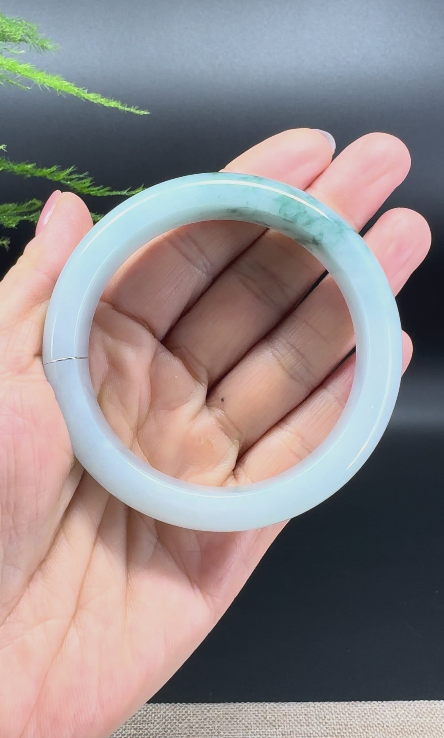 Load and play video in Gallery viewer, Genuine Burmese Oil Green Jade Jadeite Bangle Bracelet (57.5mm)
